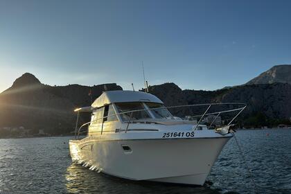 Charter Motor yacht Beneteau Antares 9 Split