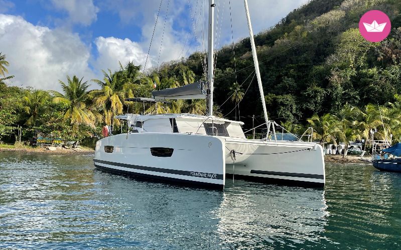 Catamaran Fountaine Pajot ISLA 40 (4 CAB + 1 /  2 SDB) 11m