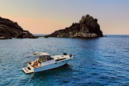 Noleggio Barca a motore Bayliner Conquest 39 Skopelos