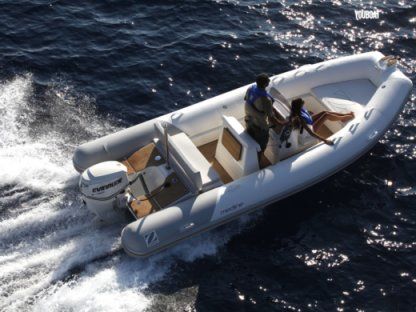 Charter RIB Zodiac Medline 580 Combrit