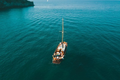 Hyra båt Guletbåt Di Pinto Sparviero Ischia Porto