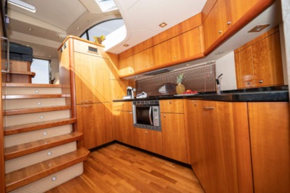 Sunseeker Predator 62