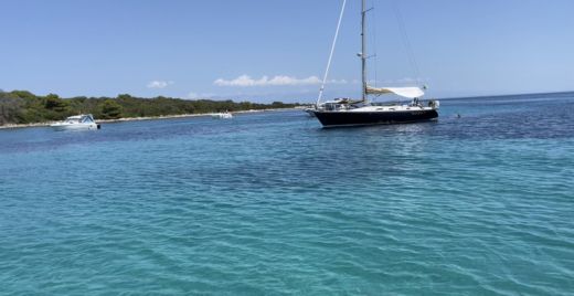 Zadar Motorboat JEANNEAU Cap Camarat 6,50 WA alt tag text