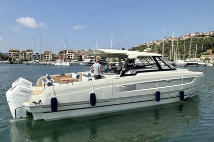 Location Yacht à moteur yot 41 Porto-Vecchio