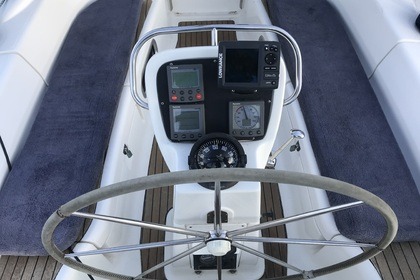 Se alquila velero con patrón