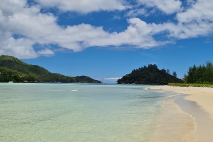 Daily private boat excursions