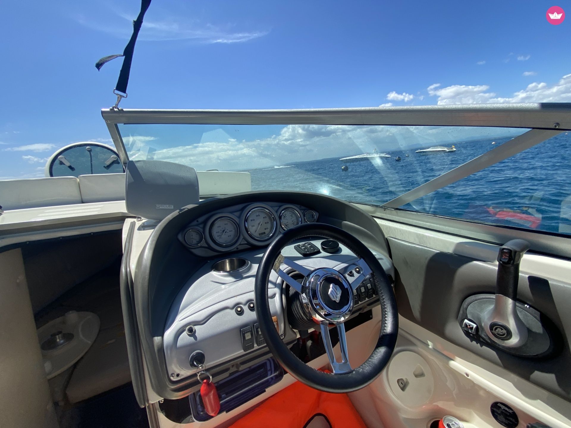 Bateau à moteur Azure 259 300cv 6