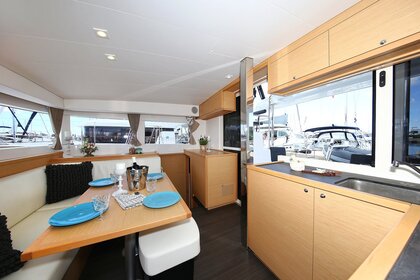 Lagoon 39 - 4 + 2 cab. - Vertigo - 2017.