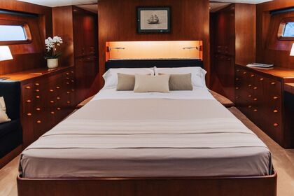 Sailing Yacht FREE AT LAST