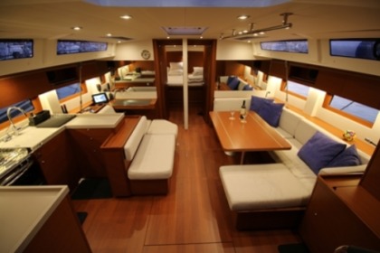 Oceanis 51.1 First Line