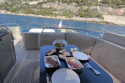 Tender cat 45  / Yacht seabob fuel and skipper not included