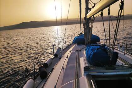 Rental Sailboat Bavaria 38 HOLIDAY Messina