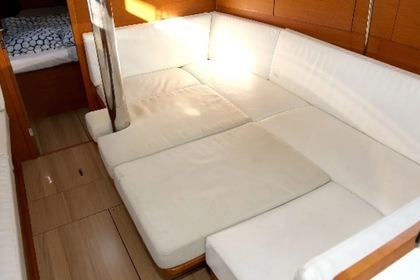 Чартер Парусная яхта Beneteau Sun Odyssey 389 Рогозница
