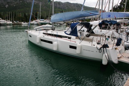 Sun Odyssey 440