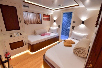 South Moon One – Red Sea Liveaboard Diving Experience