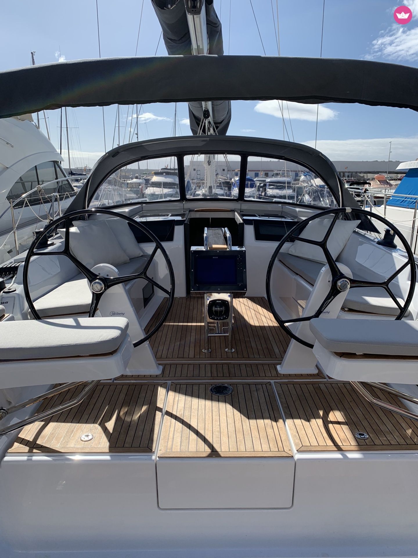 Hire Hanse Hanse 418