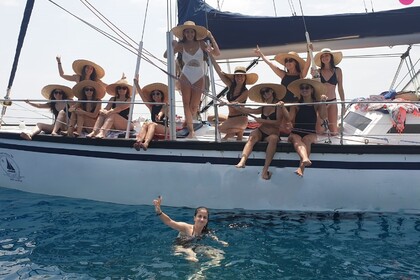 LAMACARENA from €300