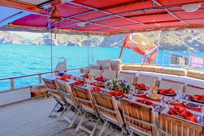 wonderful classic gulet for 16 guests