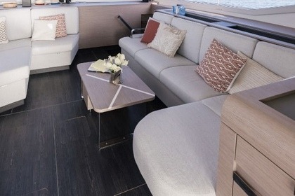 Hyra båt Katamaran Fountaine Pajot AURA 51 Cannes