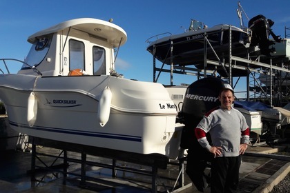Miete Motorboot QUICKSILVER 5.8 pilothouse Marseillan