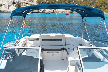 Miete Motorboot Chaparral 246 SSI Cala Galdana