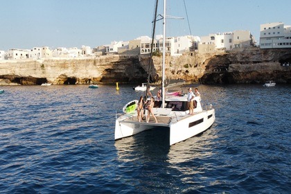Hire Catamaran Aventura 34 Polignano a Mare