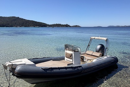 Location Semi-rigide joker boat clubman 22 Hyères