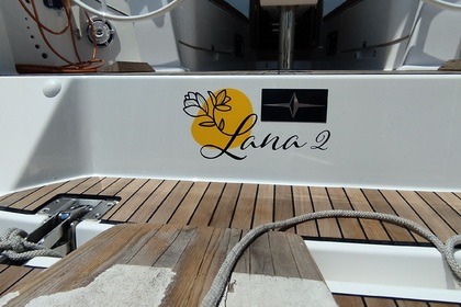 Charter Sailboat Bavaria Yachtbau Bavaria Cruiser 37 - 3 cab. Split