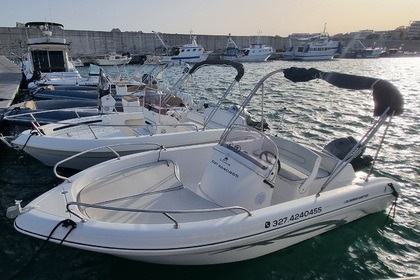 Hire Motorboat Ranieri Shark 19 Catanzaro Lido