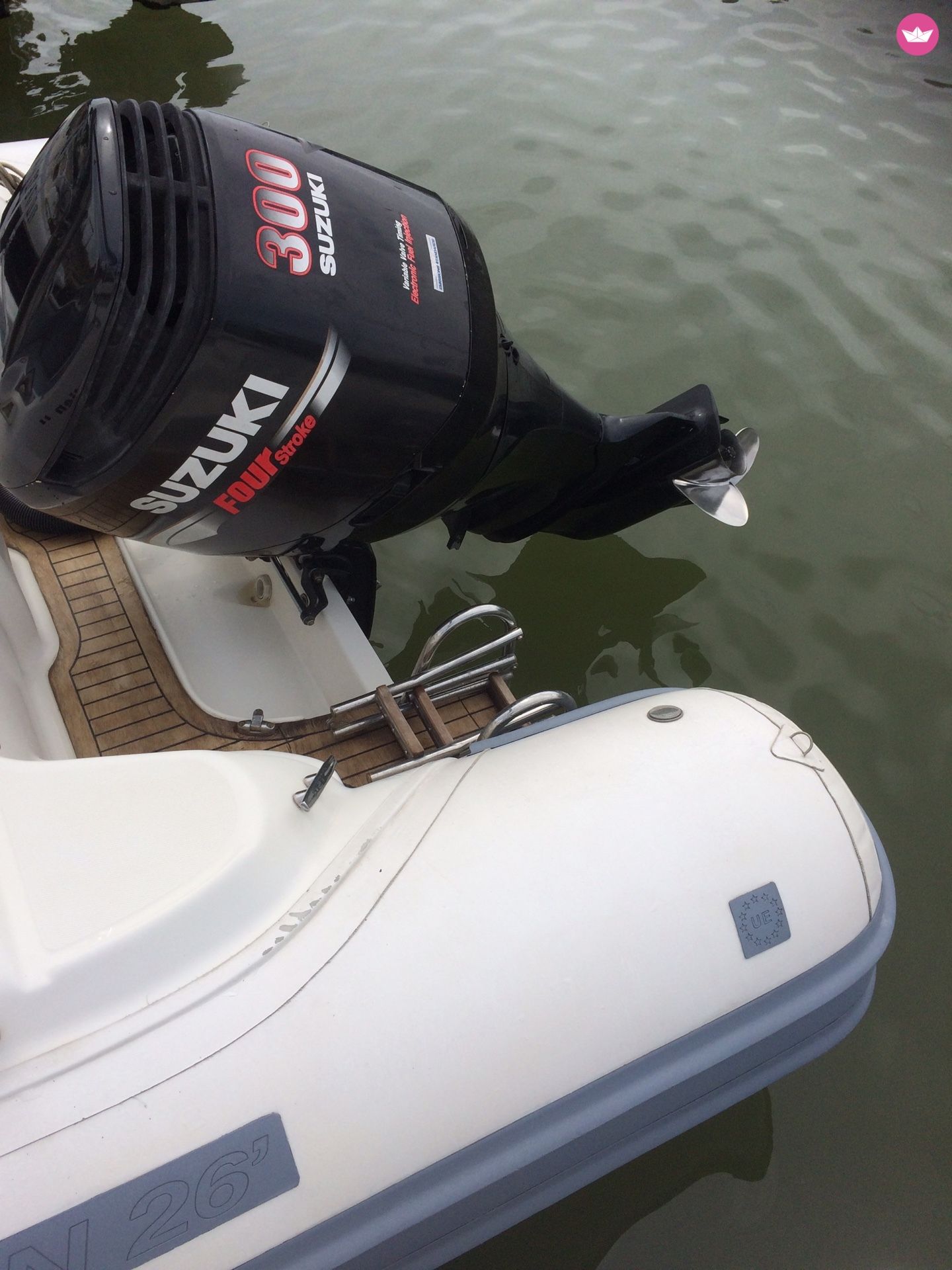 Location semi-rigide à Hyères de particuliers et professionnels