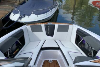 MASTER CRAFT X2 = WAKEBOARD / WAKESURF