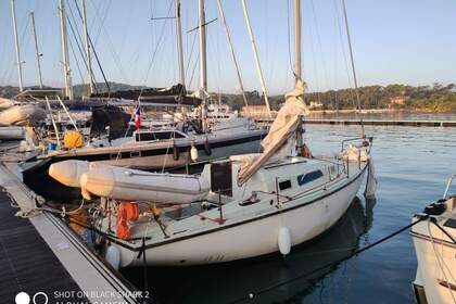 Charter Sailboat Castor Sloop La Seyne-sur-Mer