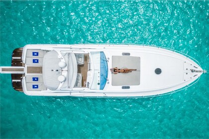 Luxury Pershing 54 Power Mega Yacht Rental in Eivissa, Illes Balears