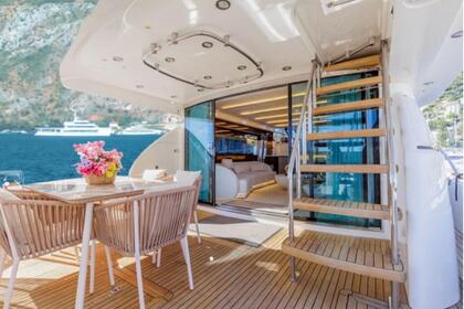 Verhuur Motorboot Fairline Squadron 68 Flybridge Beaulieu-sur-Mer