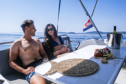 Hyra båt Motorbåt Beneteau Antares 9 Zadar