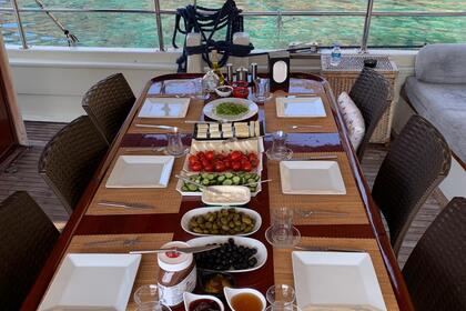 Traditional Gullet 3 Cabins 6 Pax