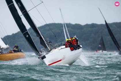Verhuur Zeilboot Jeanneau Sunfast 3200 Hamble-le-Rice