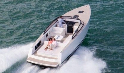 Location Bateau à moteur Vandutch Marine Vandutch 40 Beaulieu-sur-Mer