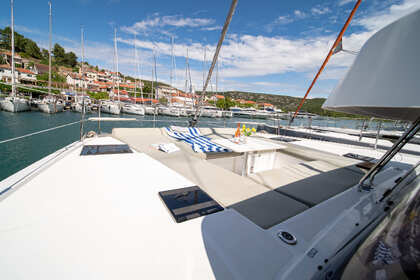 Rental Catamaran Catana Group Bali Catsmart - 4 + 2 cab. Skradin