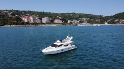 Location Yacht à moteur Ferretti 500 Elite Pula