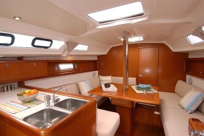 Verhuur Zeilboot Beneteau Oceanis 34 Empuriabrava