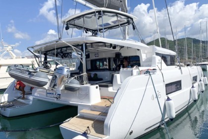 Charter Catamaran Lagoon 46 Raiatea