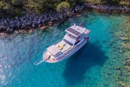 2023 model luxury gulet with capacity of 6 people