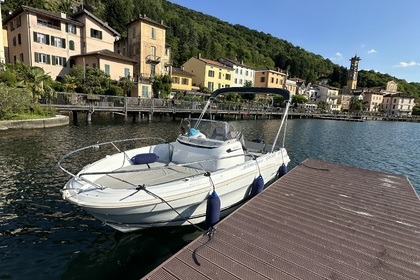 Location Bateau à moteur Jeanneau Cap Camarat 5.5 W.A Lac de Lugano