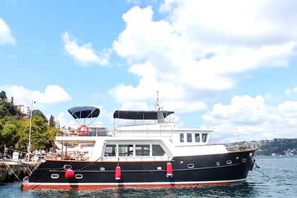 Rental Motor yacht Bruce Roberts TY62 İstanbul