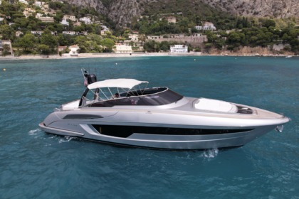 Hire Motor yacht Riva 56 Rivale Beaulieu-sur-Mer