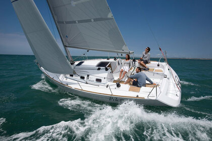 Charter Sailboat  FIRST 31.7 Arzon