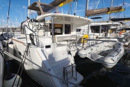 Charter Catamaran LAGOON 400 S2 Biograd na Moru