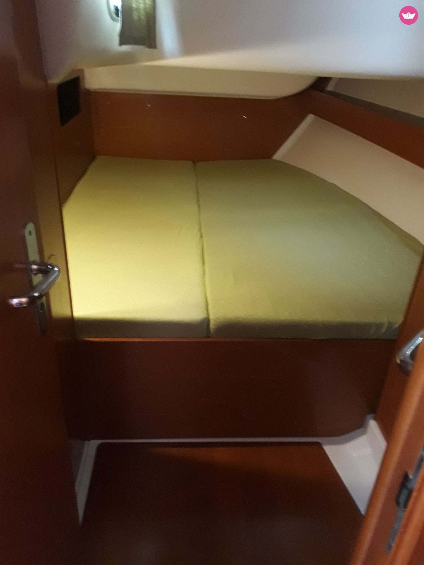 Rental Sailboat Beneteau Cyclades 43.4 Athens