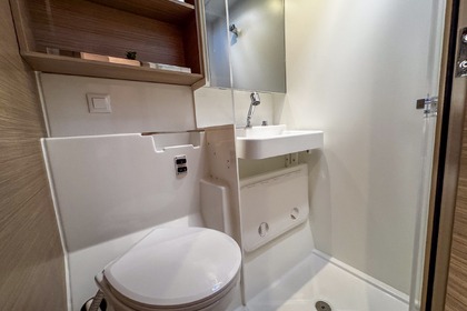 Location Catamaran Lagoon-Bénéteau Lagoon 43 - 4 + 2 cab. Trogir